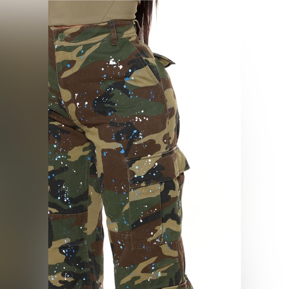 CAMO CARGO PANTS W/PANT SPLATTERS - Picture 5 of 5